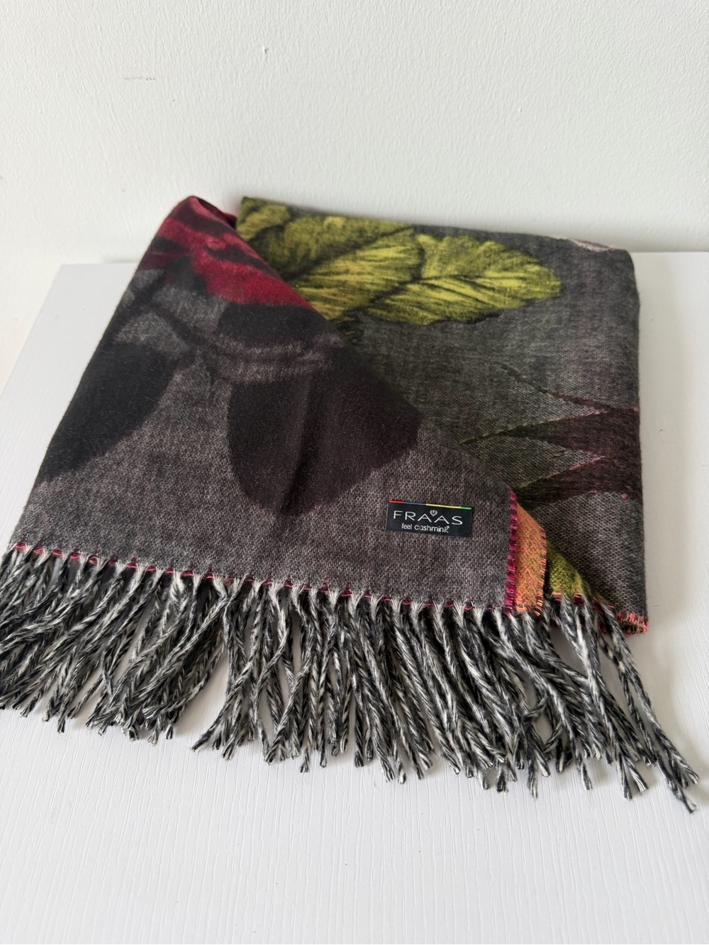 Fraas Grey Floral Cashmere-Blend Throw with Fringe and Green Red Accents